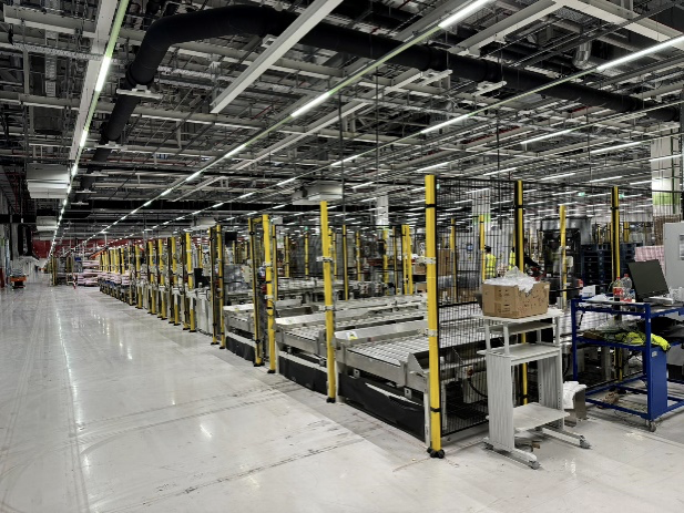 Shuttle Cart & Conveyor System 2